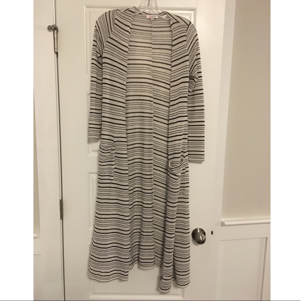 Long cardi